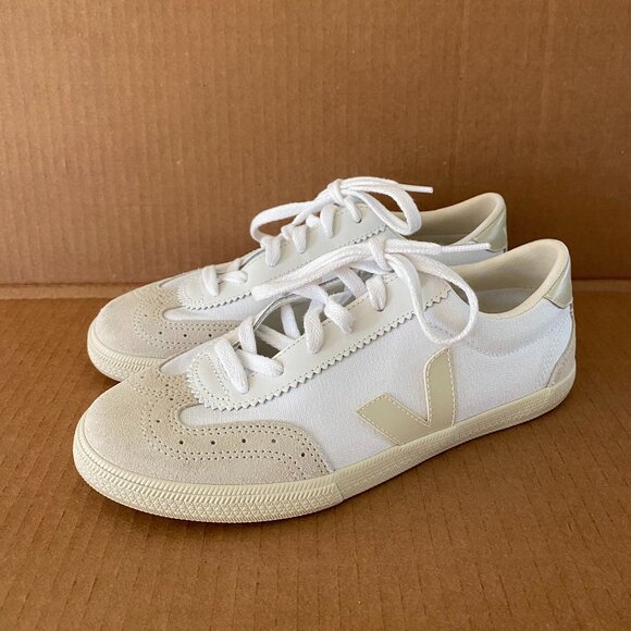 VEJA Women's Volley Canvas+Leather White Natural | US 8, EU 39 - Picture 1 of 9